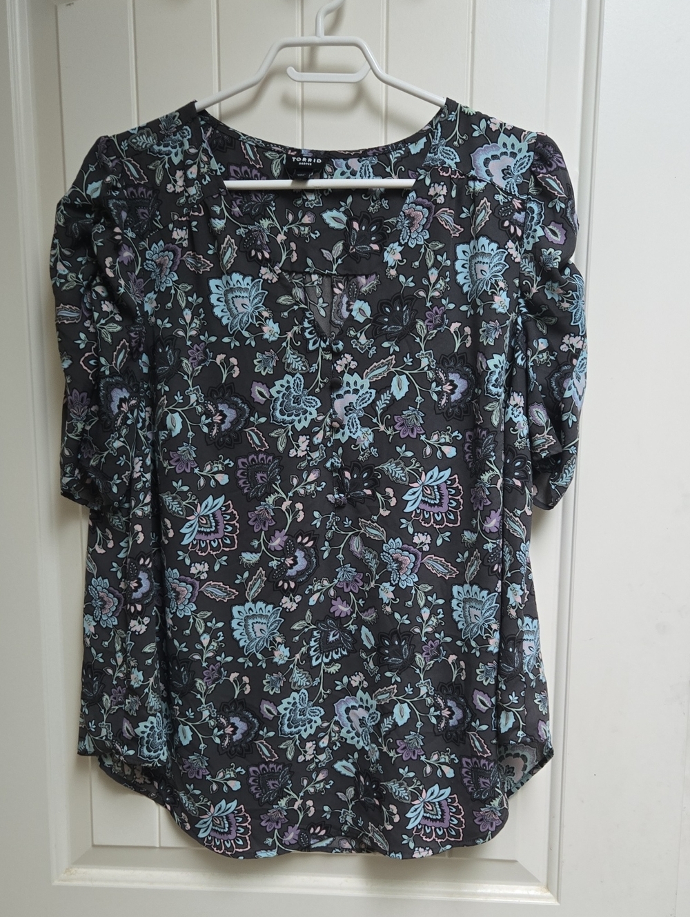 Torrid Harper Black Floral Button-Front Blouse with Blue and Purple Accents